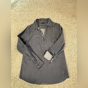 Gap Chambray Denim Popover Shirt – Women’s Size M